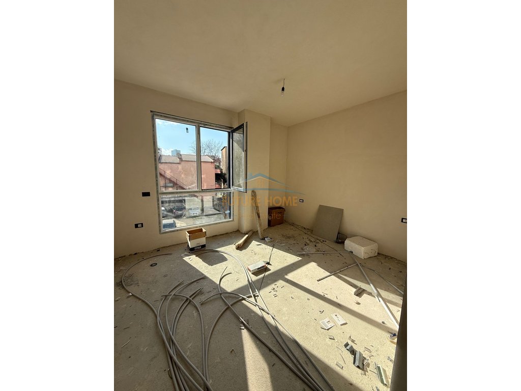 For sale, Apartment 2+1+2, near Alidemi Field, Tirana., Tirana.