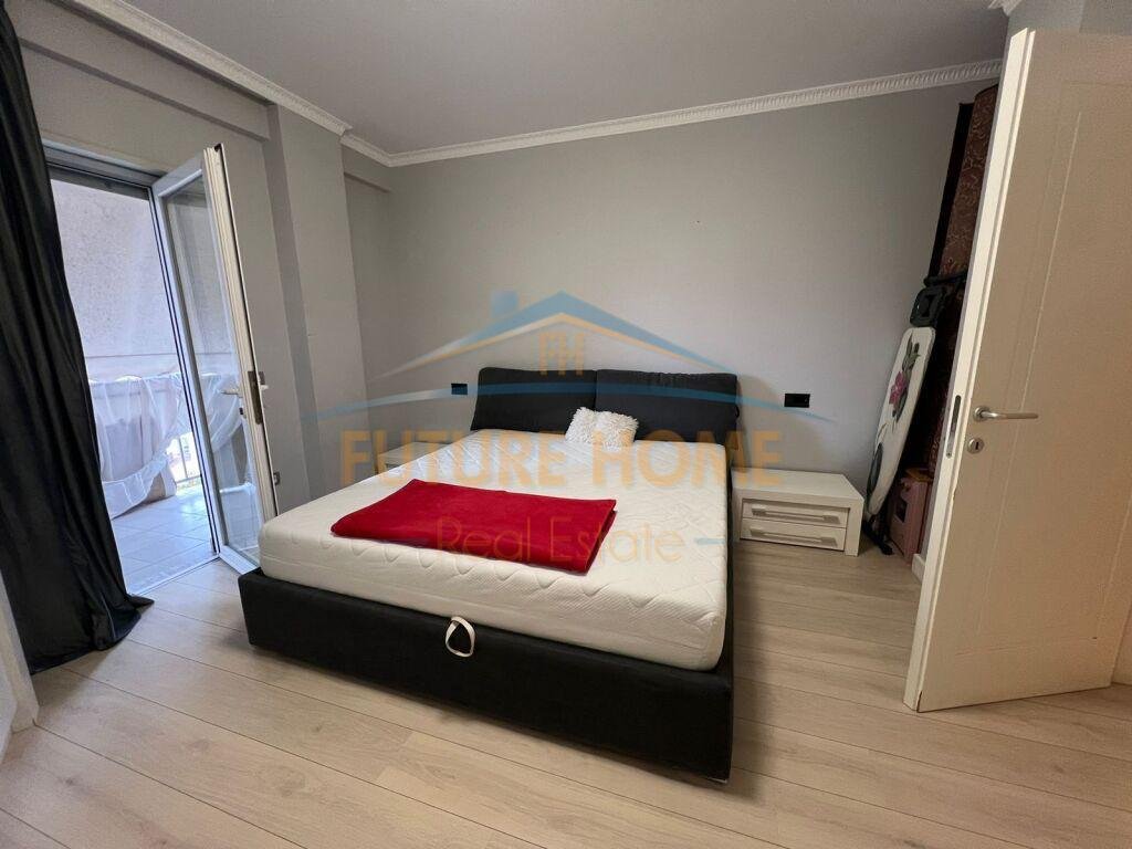 For sale, Apartment 2+1+2, former Bus Park, Tirana