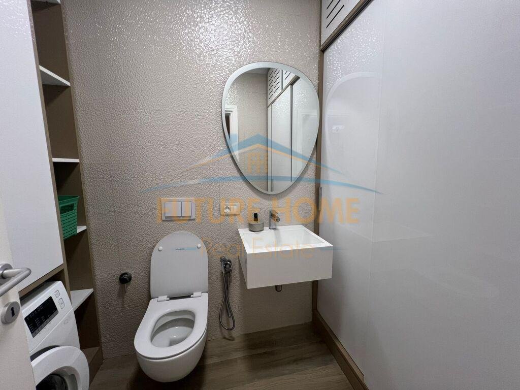 For sale, Apartment 2+1+2, former Bus Park, Tirana
