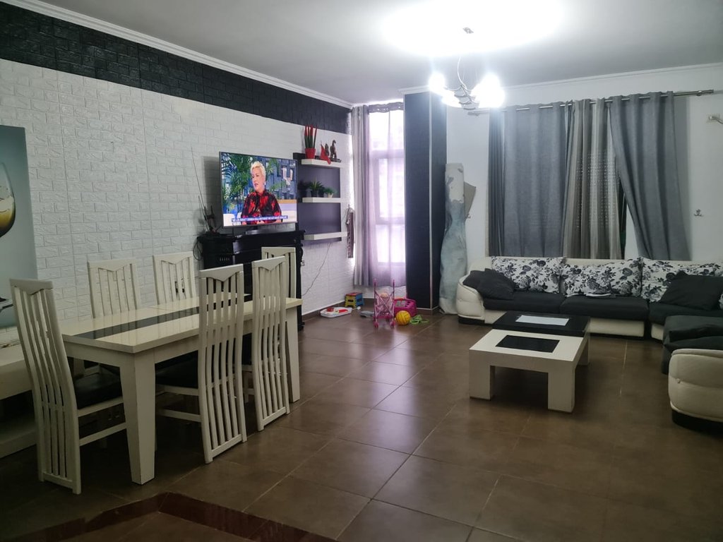 Shitet, Apartament 2+1+2, Kodra Diellit, Tiranë.