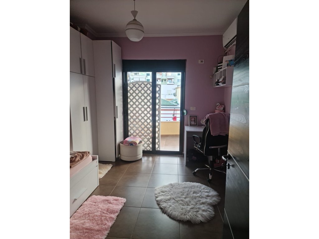 Shitet, Apartament 2+1+2, Kodra Diellit, Tiranë.