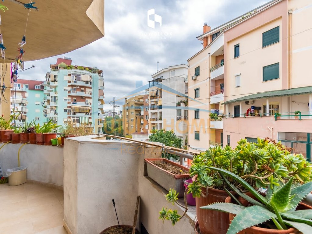 Shitet, Apartament 2+1+2, Kodra Diellit, Tiranë.