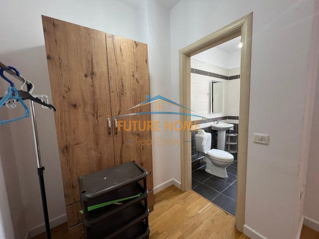 Shitet,Apartament 2+1+2, Kompleksi Molla, Astir, Tiranë