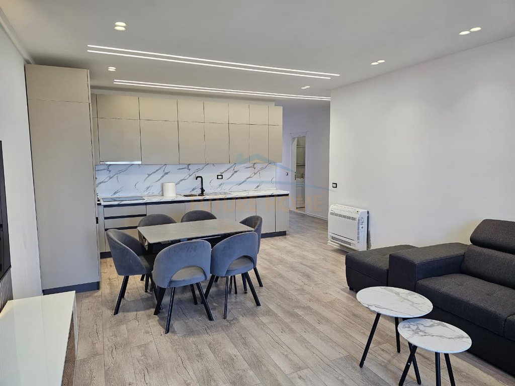 For sale, Apartment 2+1+2, Ndregjoni Complex, Jordan Misja.