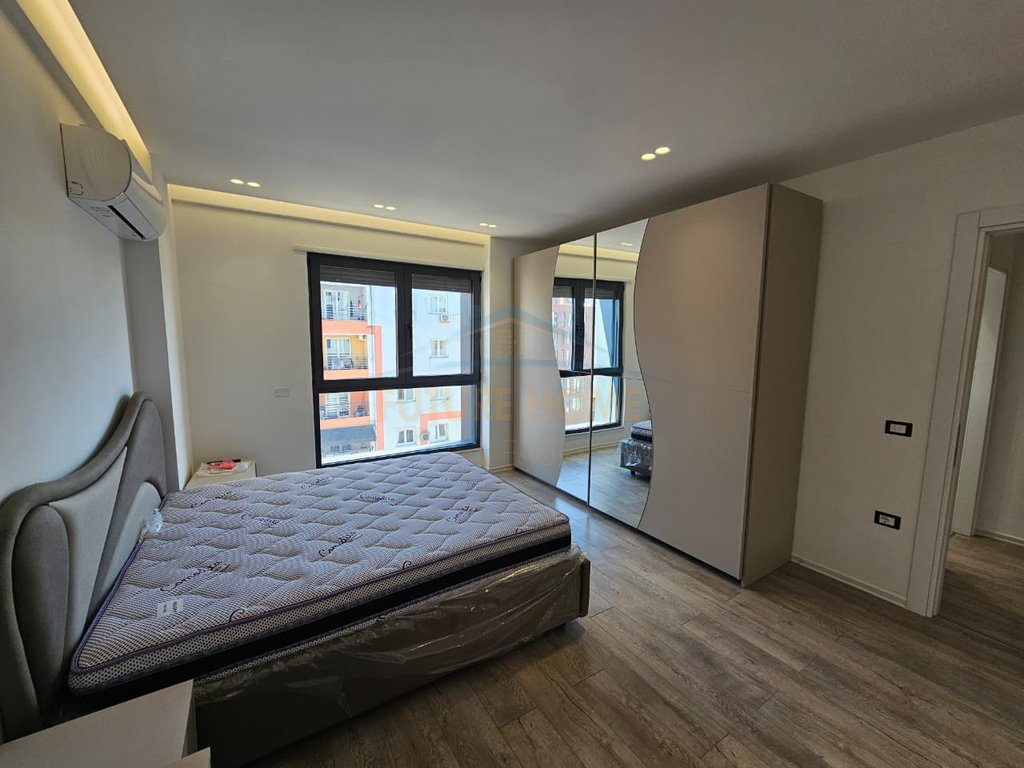 For sale, Apartment 2+1+2, Ndregjoni Complex, Jordan Misja.