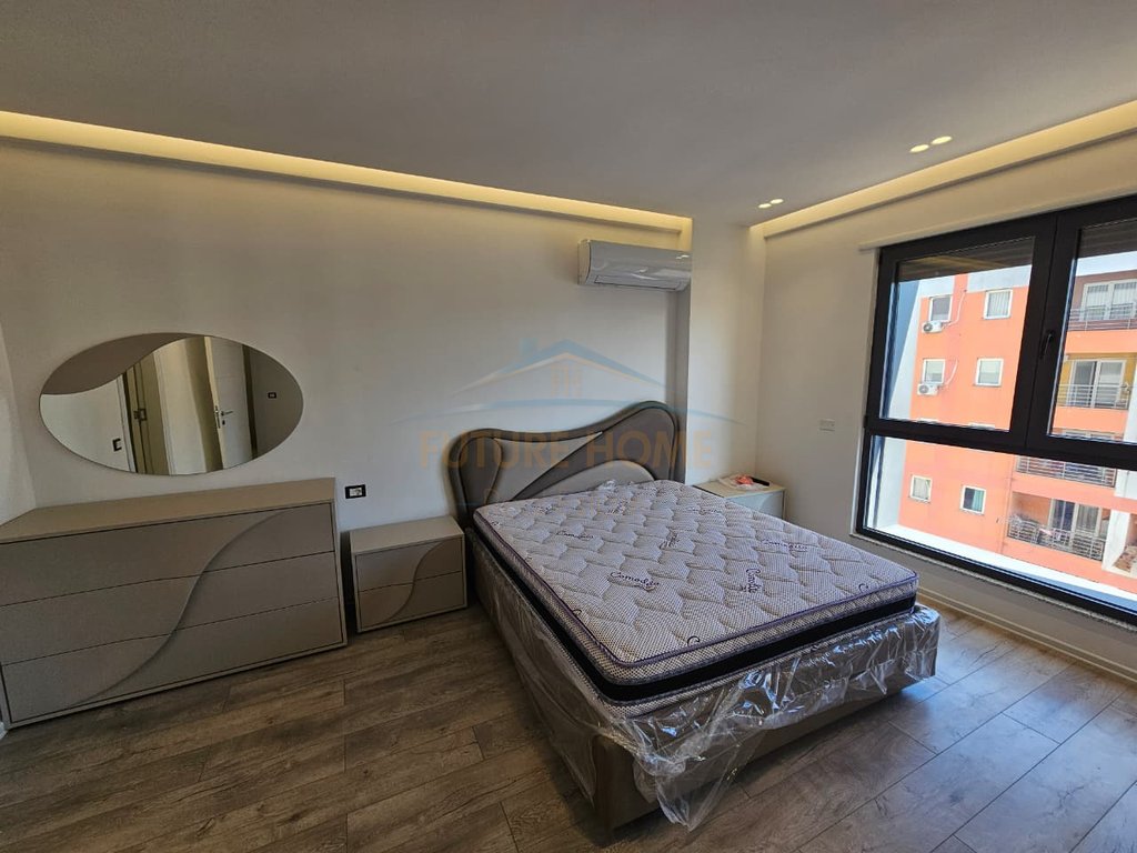 For sale, Apartment 2+1+2, Ndregjoni Complex, Jordan Misja.