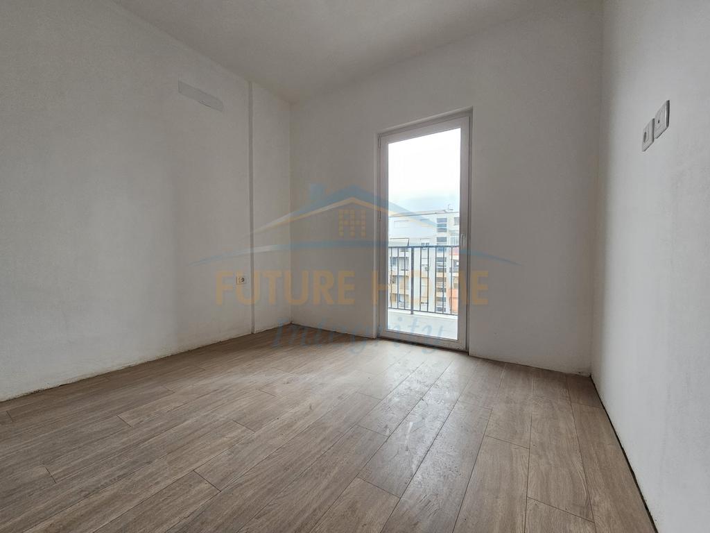 For sale, Apartment 2+1+2, Tirana Entry II Complex, Tirana.