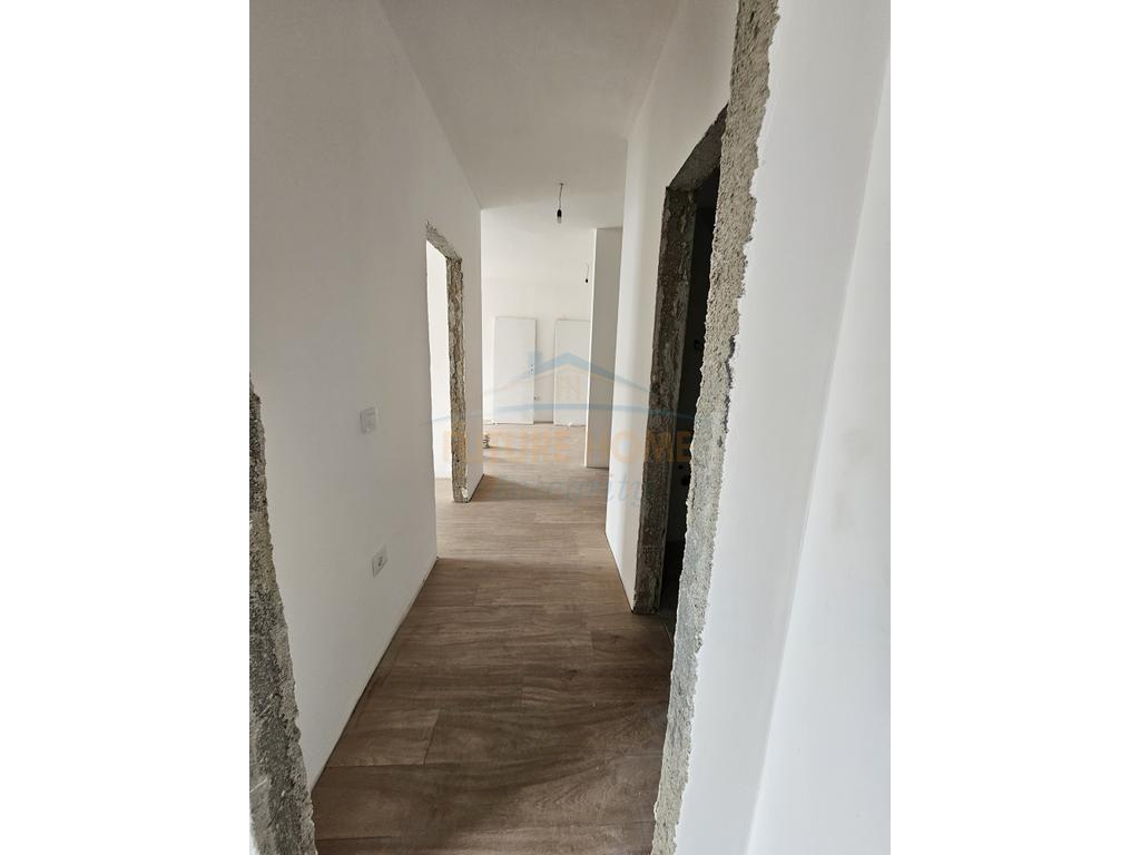 For sale, Apartment 2+1+2, Tirana Entry II Complex, Tirana.