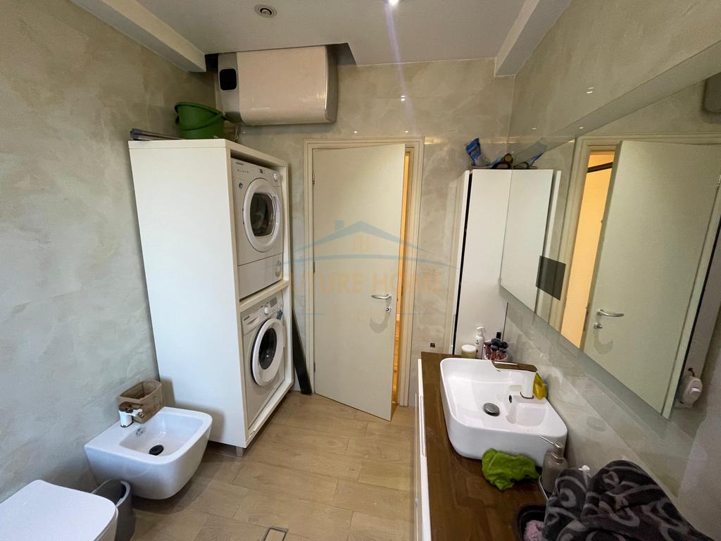 For sale, Apartment 2+1+2, Botanical Garden, Tirana