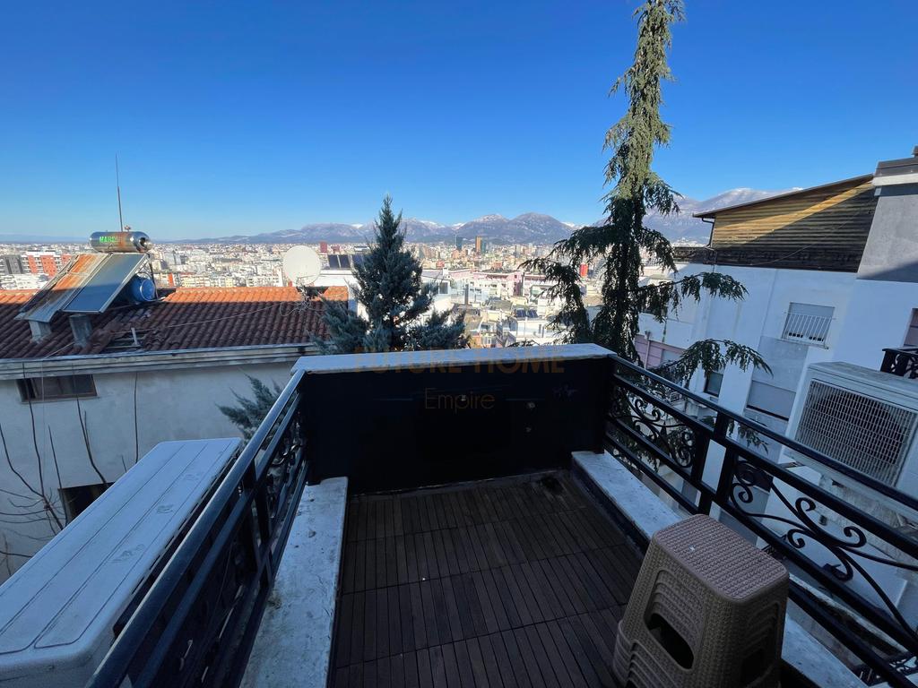 For sale, Apartment 2+1+2, Botanical Garden, Tirana