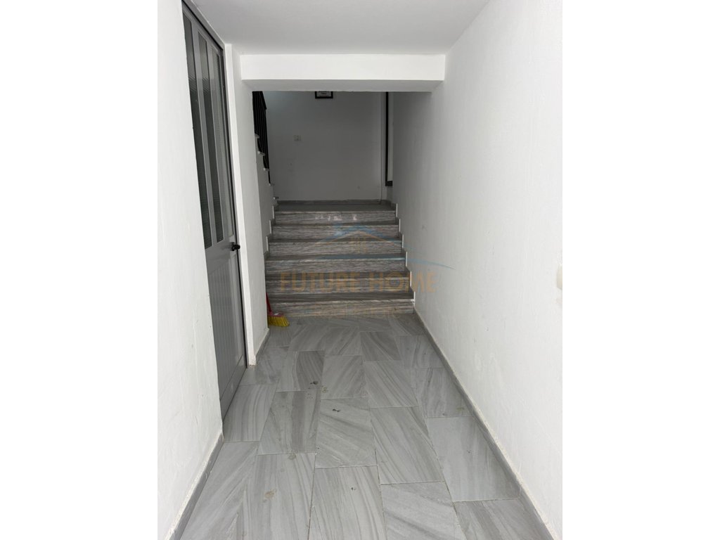 For sale, Apartment 2+1+2, Neighborhood 18, Vala Park, Durrës