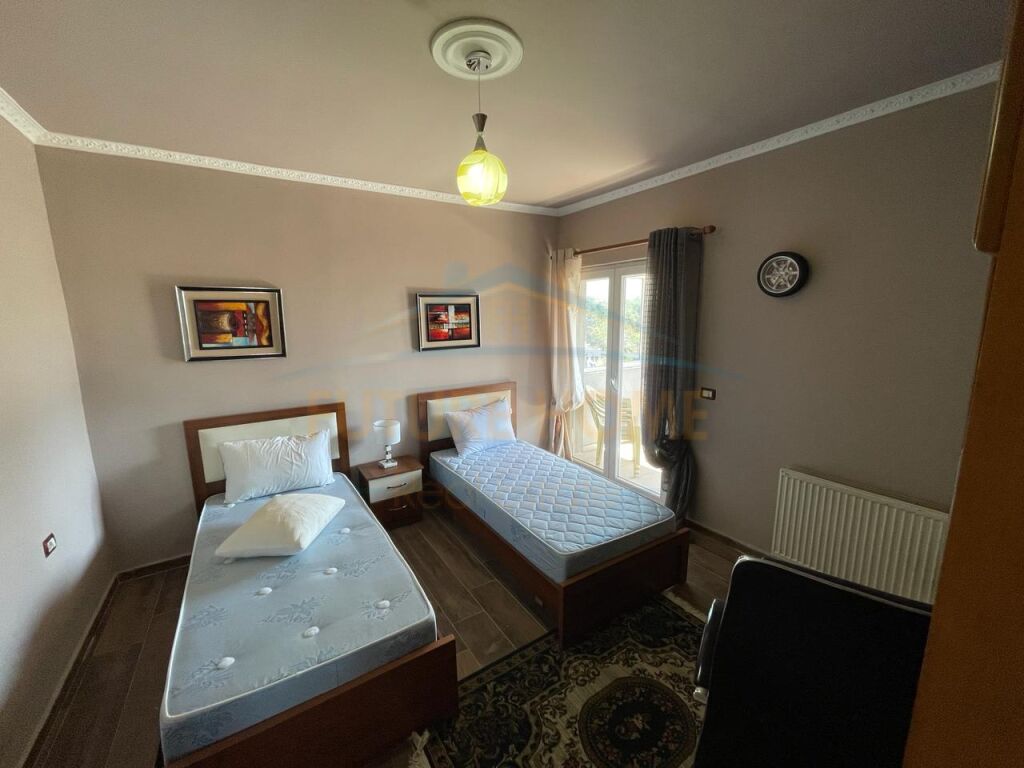 For sale, Apartment 2+1+2, Neighborhood 4, Korça.