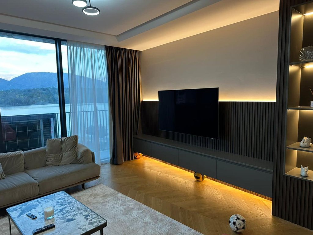 Shitet Apartament 2+1+2, Lake View Residence, Tiranë