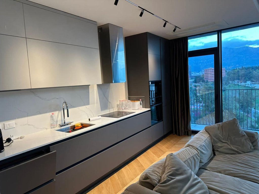 Shitet Apartament 2+1+2, Lake View Residence, Tiranë