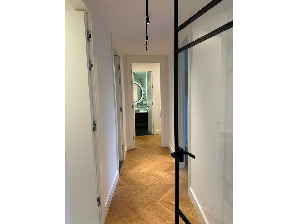 Shitet Apartament 2+1+2, Lake View Residence, Tiranë