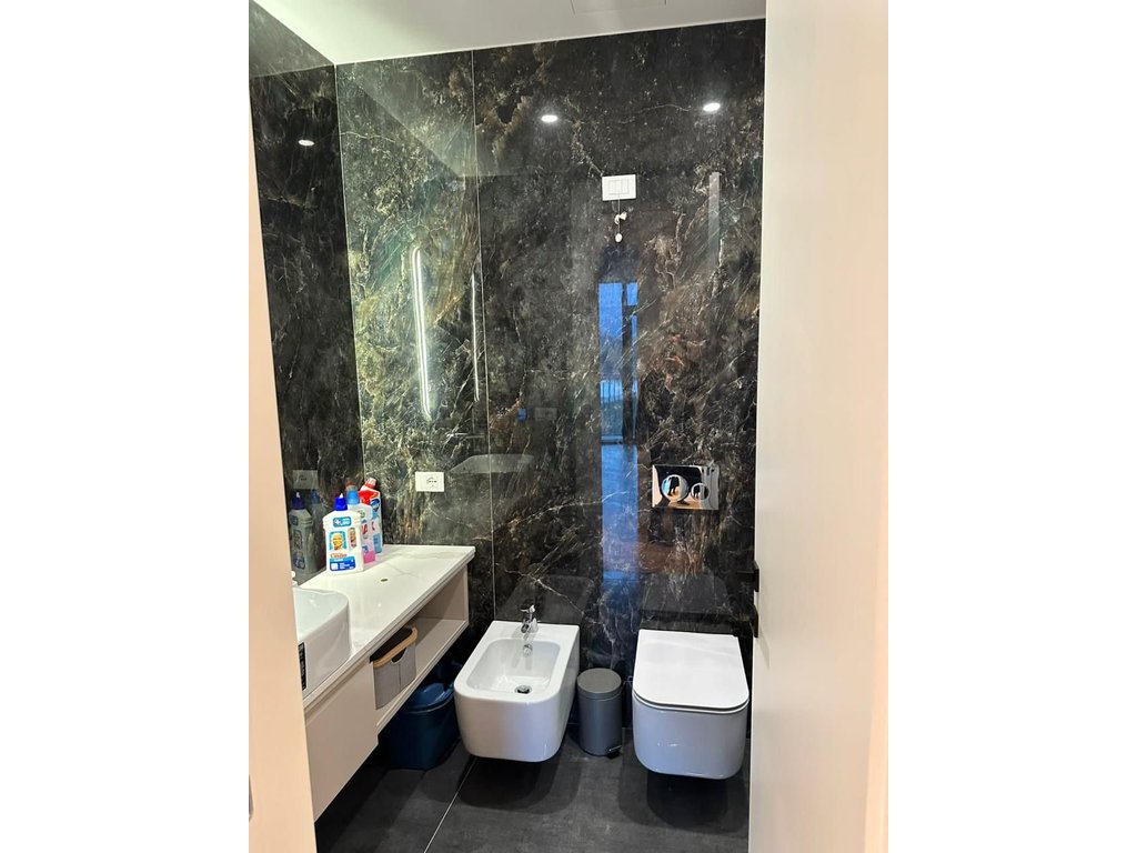 Shitet Apartament 2+1+2, Lake View Residence, Tiranë