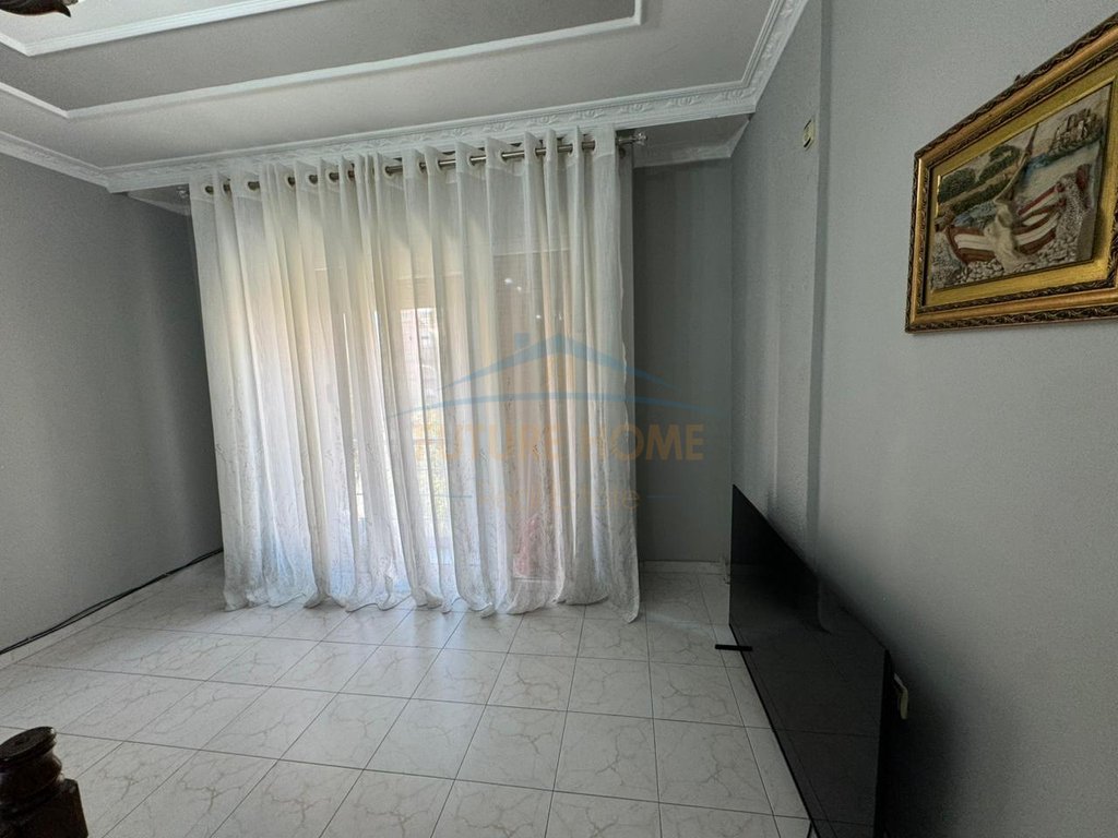 For sale, 2+1+2 Apartment, Laprake, Tirana