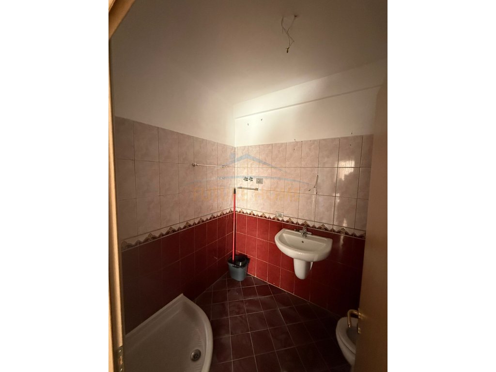For sale, Apartment 2+1+2, Dry Lake, Tirana