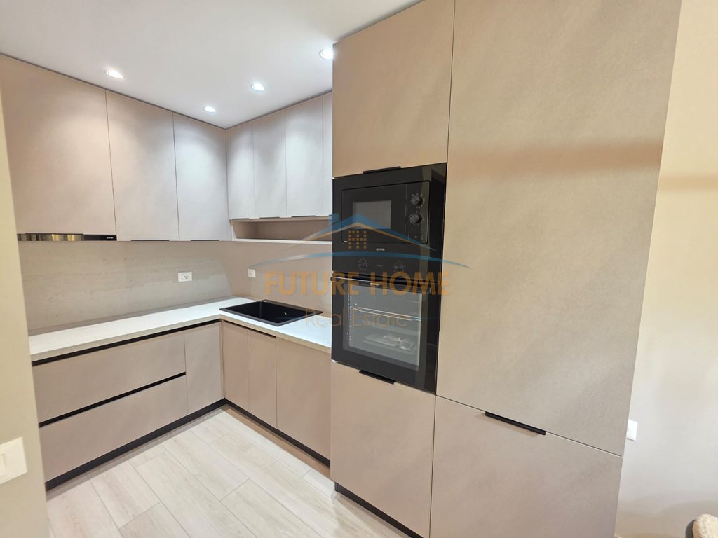 For sale, Apartment 2+1+2, near the former Exhibition, Tirana