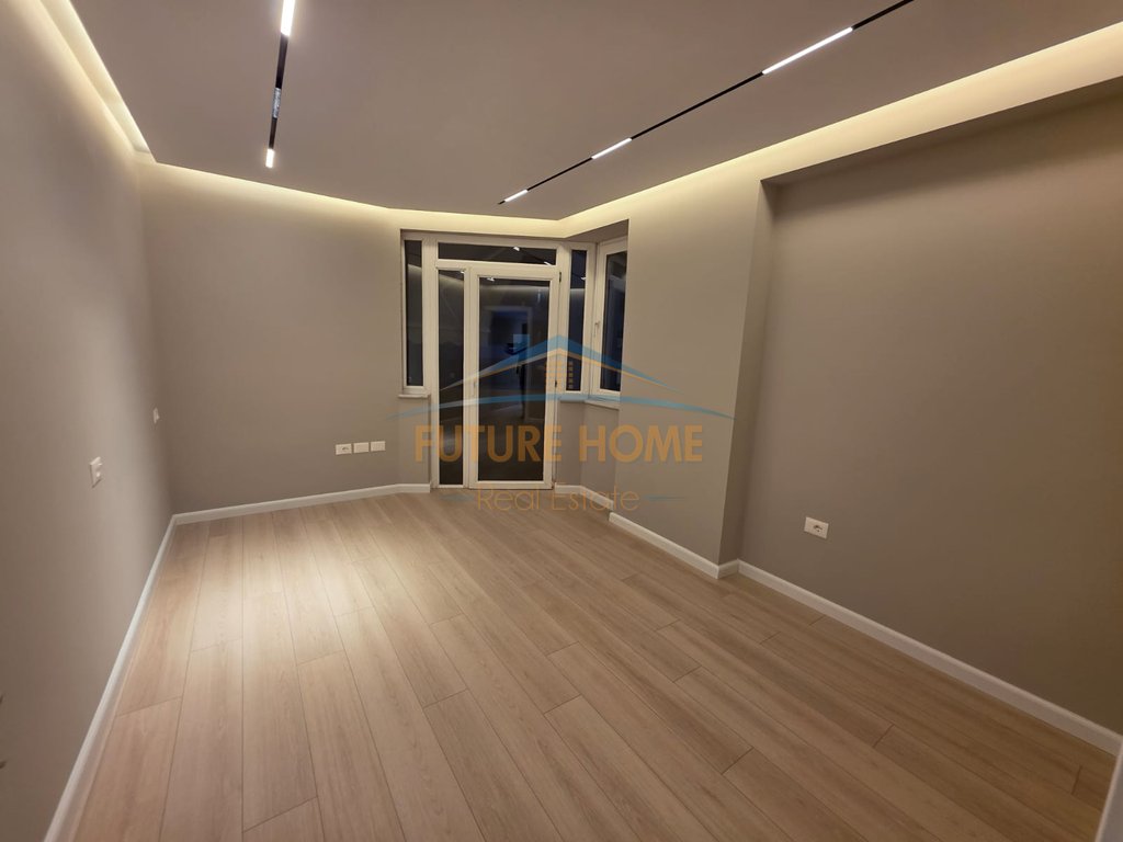 For sale, Apartment 2+1+2, near the former Exhibition, Tirana