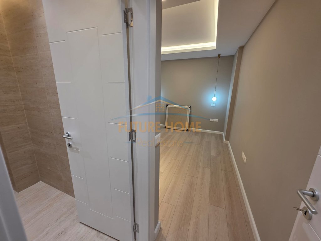 For sale, Apartment 2+1+2, near the former Exhibition, Tirana