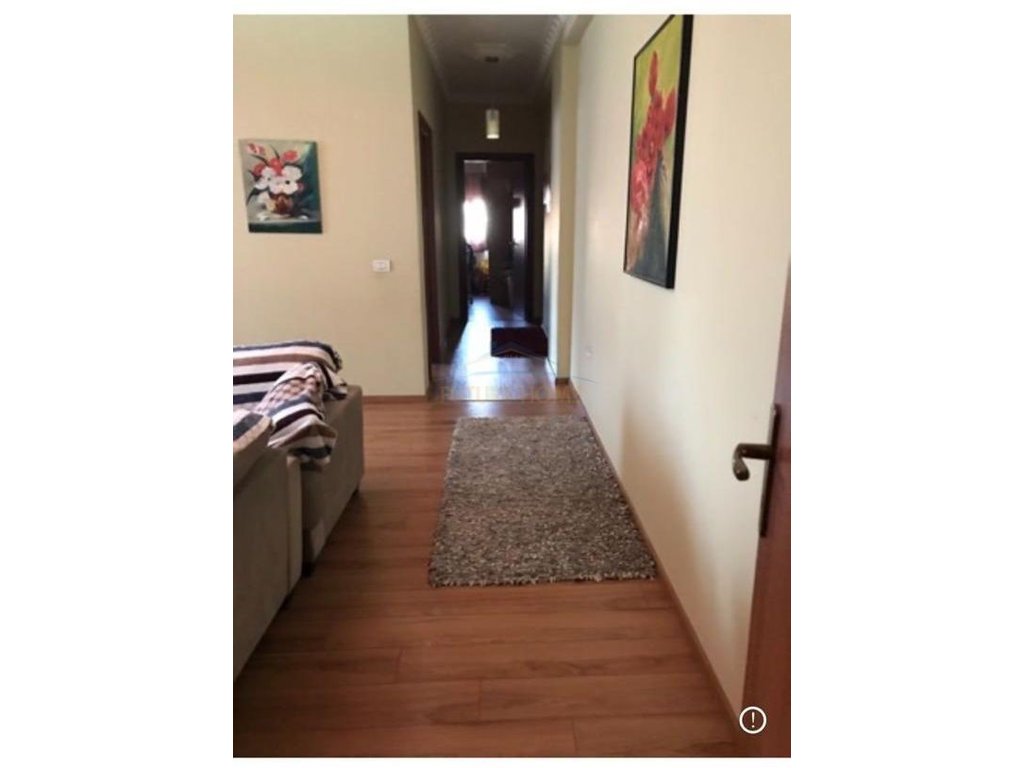 Shitet, Apartament 2+1+2, Ministria e Jashtme
