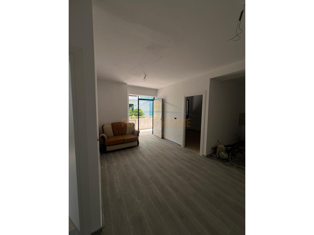 For Sale, Apartment 2+2+Yard, Golem, Durres