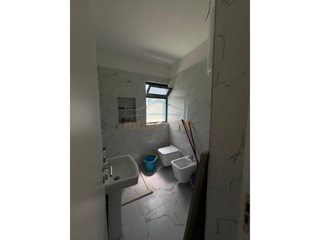 For Sale, Apartment 2+2+Yard, Golem, Durres