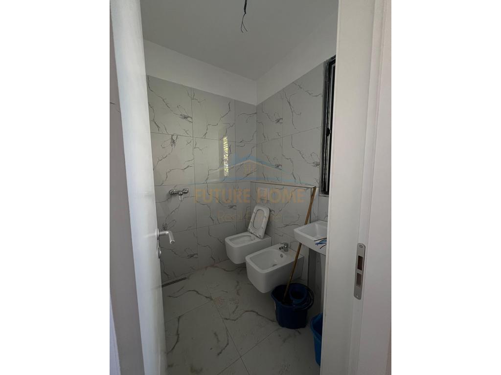 For Sale, Apartment 2+2+Yard, Golem, Durres
