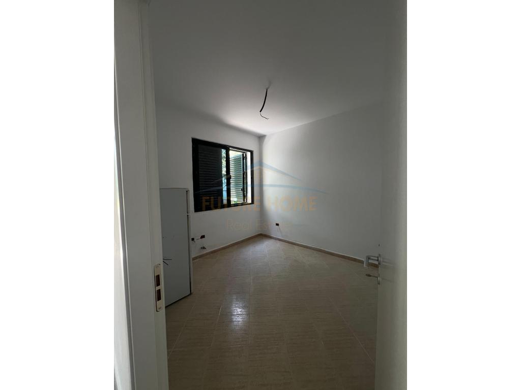 For Sale, Apartment 2+2+Yard, Golem, Durres