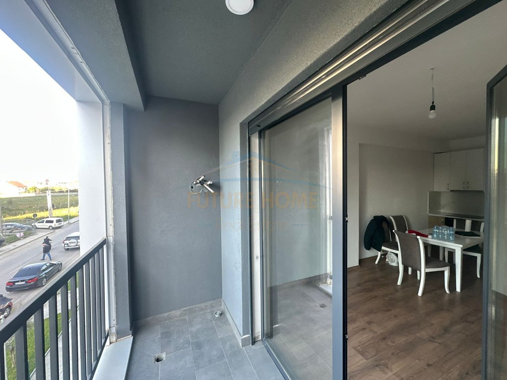 Shitet, Apartament 2+1+2+Post Parkimi, Bulevardi Ri, Tirane