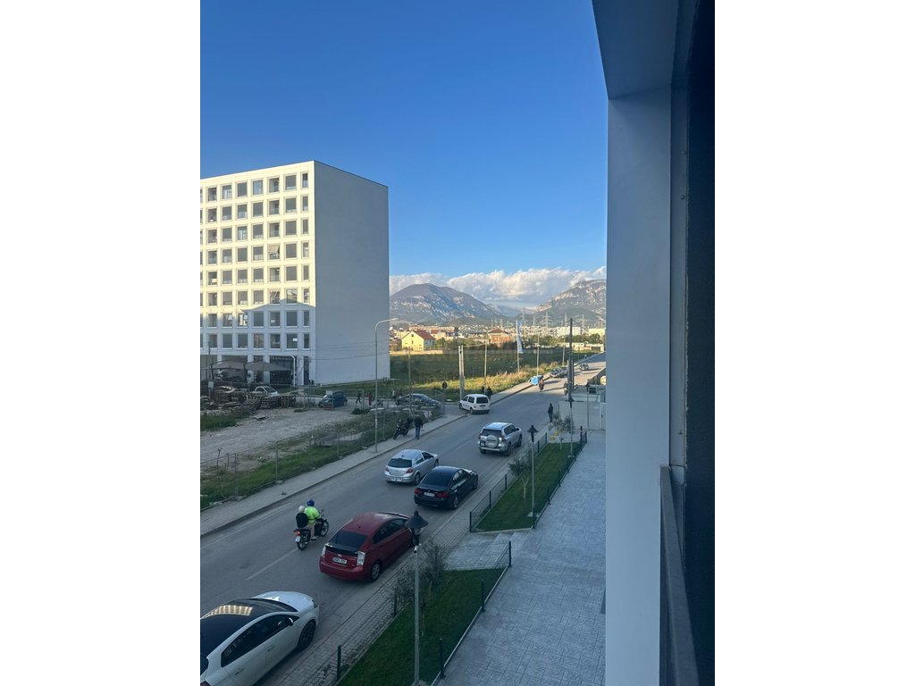 Shitet, Apartament 2+1+2+Post Parkimi, Bulevardi Ri, Tirane