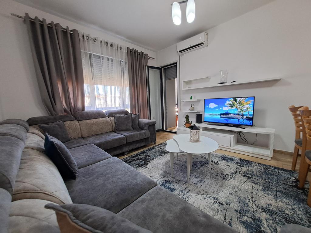 Shitet, Apartament 2+1+2+Post Parkimi, Don Bosko.