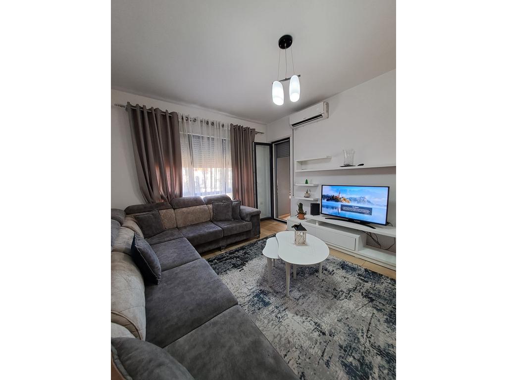 Shitet, Apartament 2+1+2+Post Parkimi, Don Bosko.