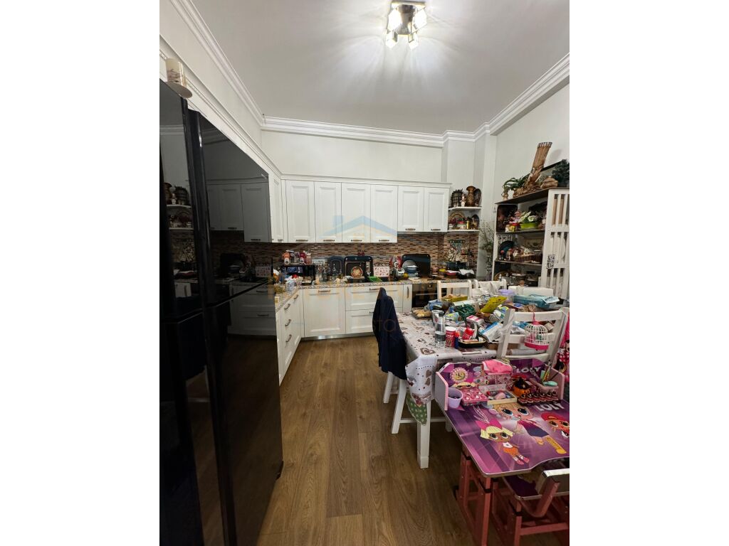 For sale, Apartment 2+1+2+Parking Post, Lake Dry, Tirana