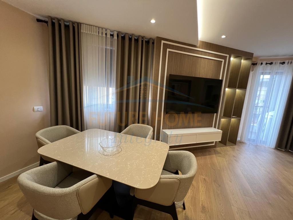 For sale, Apartment 2+1+2+Parking space, Durrës Street, Tirana.