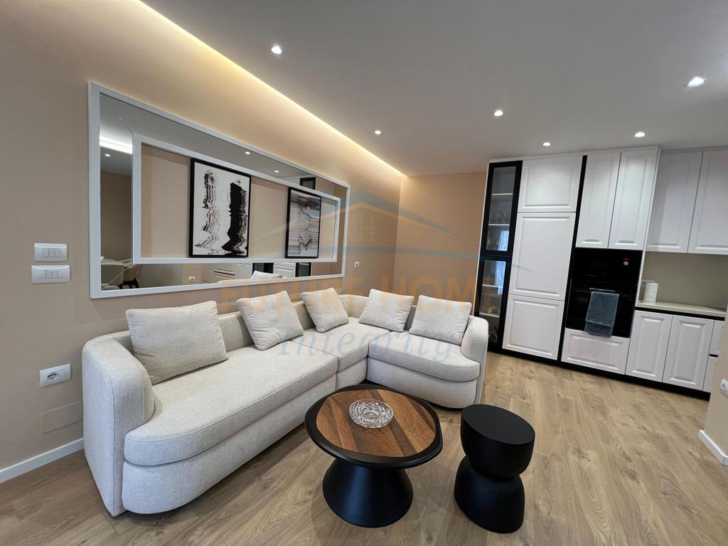 For sale, Apartment 2+1+2+Parking space, Durrës Street, Tirana.