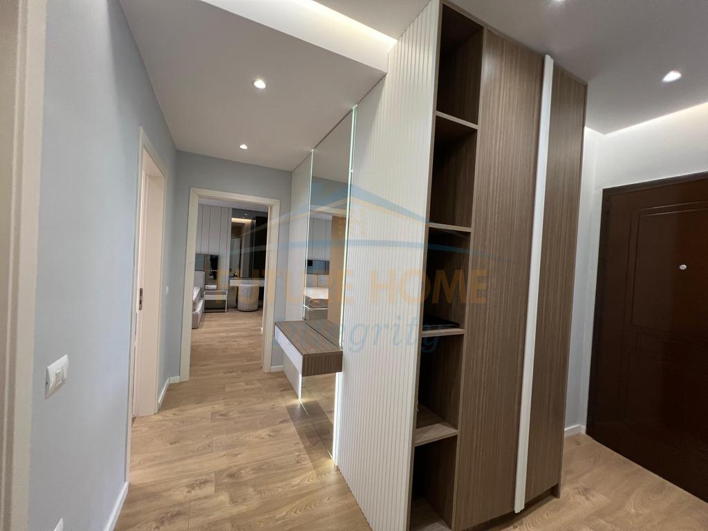 For sale, Apartment 2+1+2+Parking space, Durrës Street, Tirana.