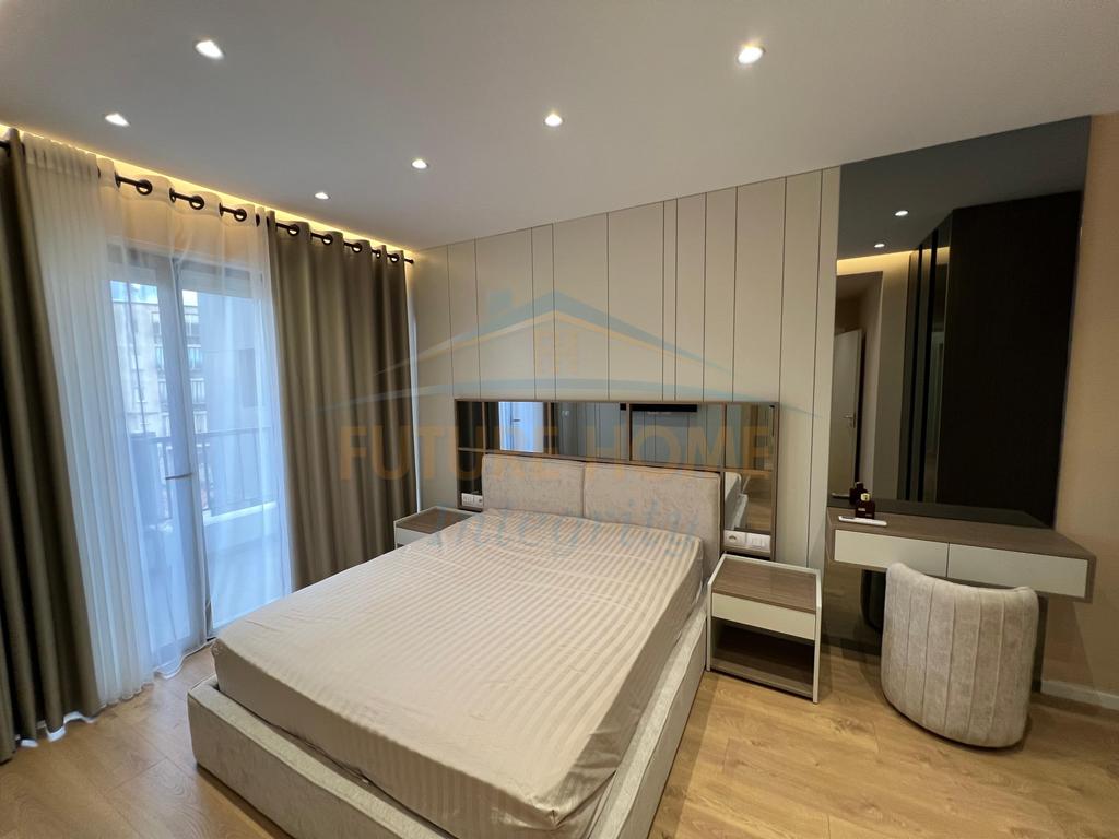For sale, Apartment 2+1+2+Parking space, Durrës Street, Tirana.