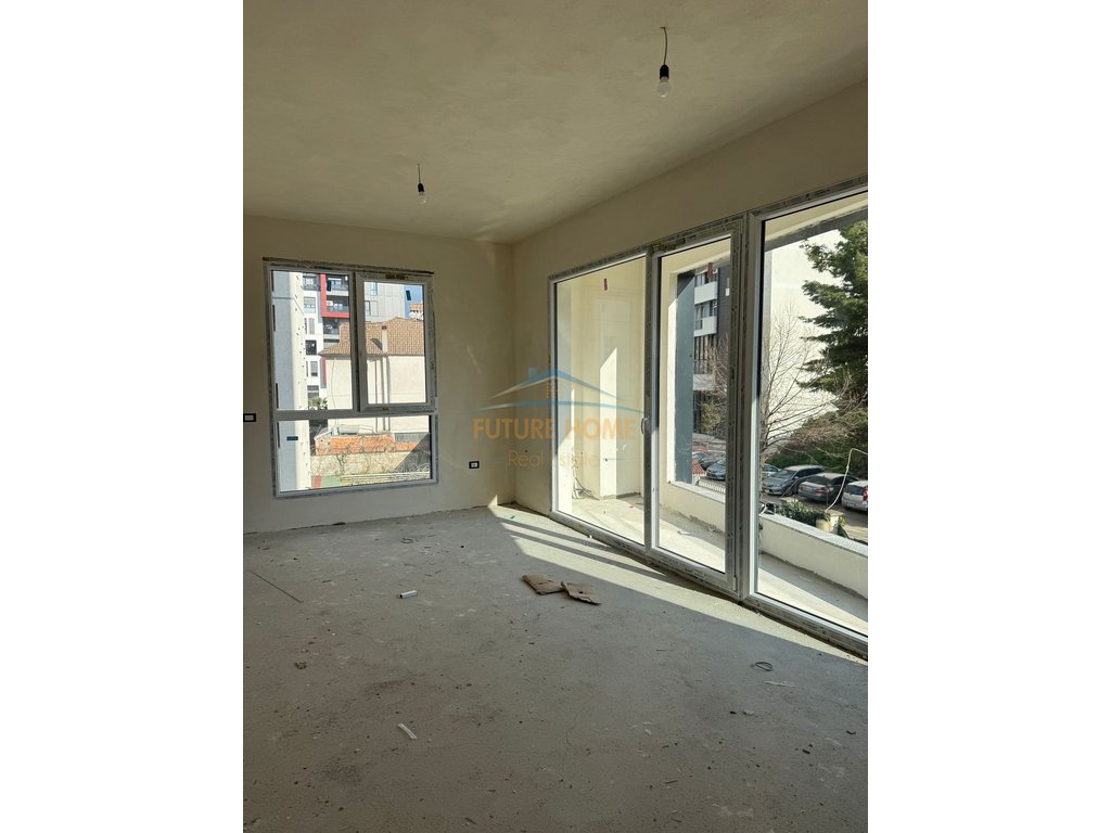 For sale, Apartment 2+1+2, near Alidemi Field, Tirana., Tirana.