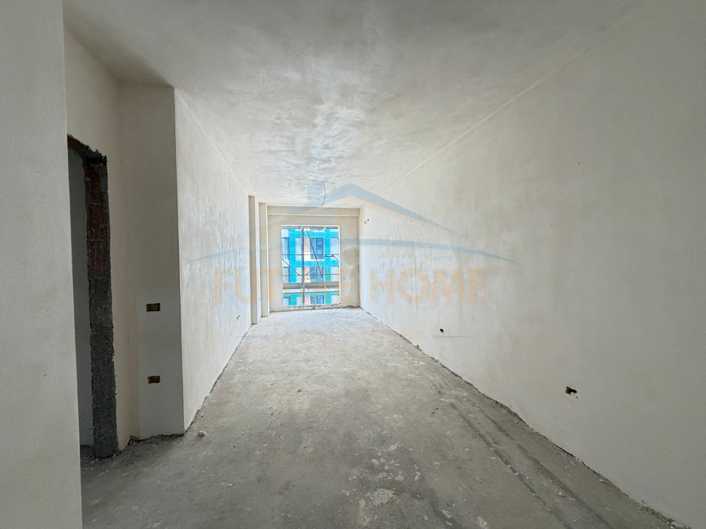 For sale, Apartment 2+1+2, Near the New Maternity Hospital, Tirana