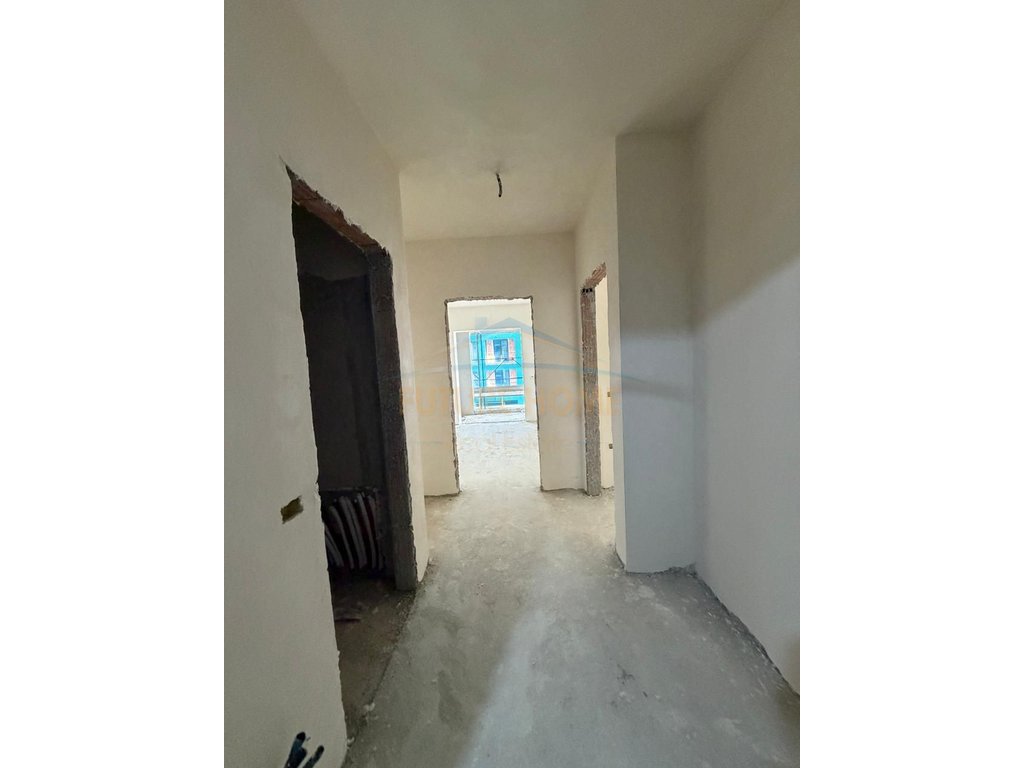 For sale, Apartment 2+1+2, Near the New Maternity Hospital, Tirana