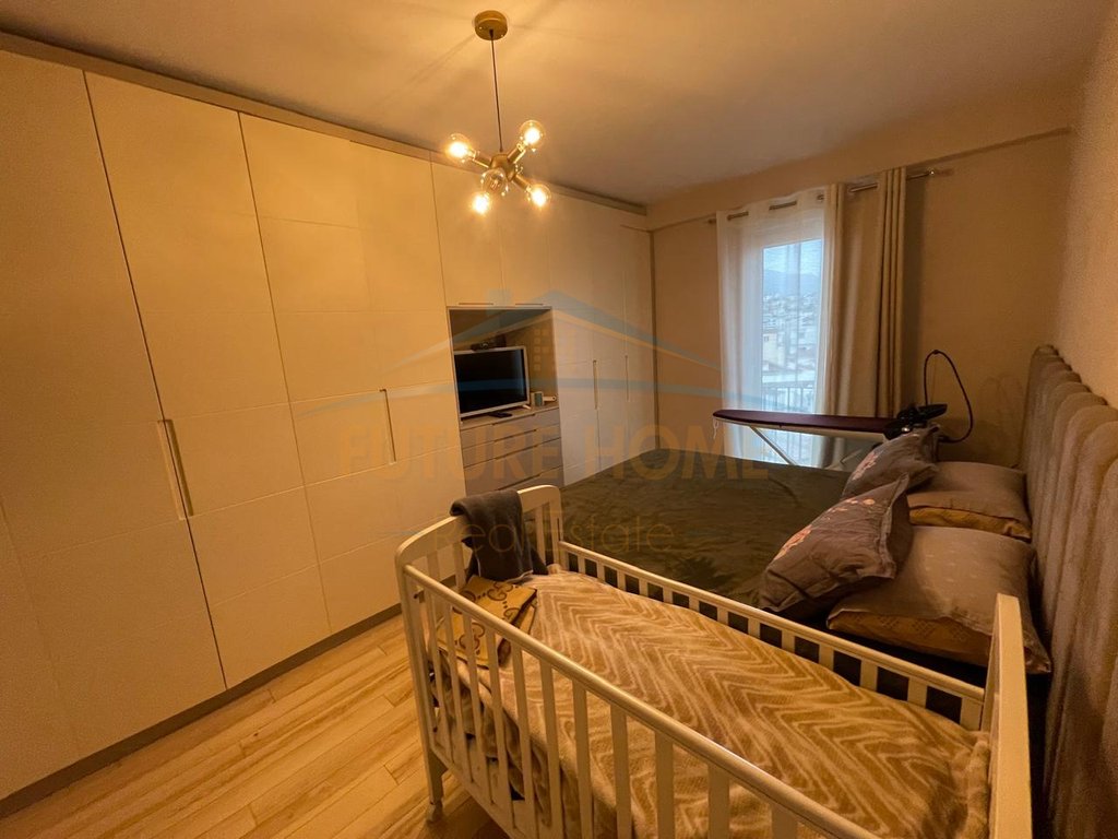 Shitet, Apartament 2+1+2, Qytet Studenti, Tiranë