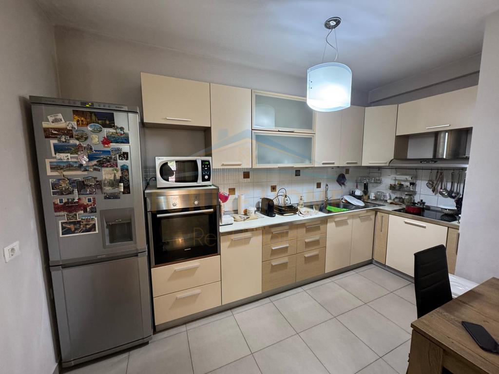 For sale, Apartment 2+1+2, Kavajes Street, Tirana.