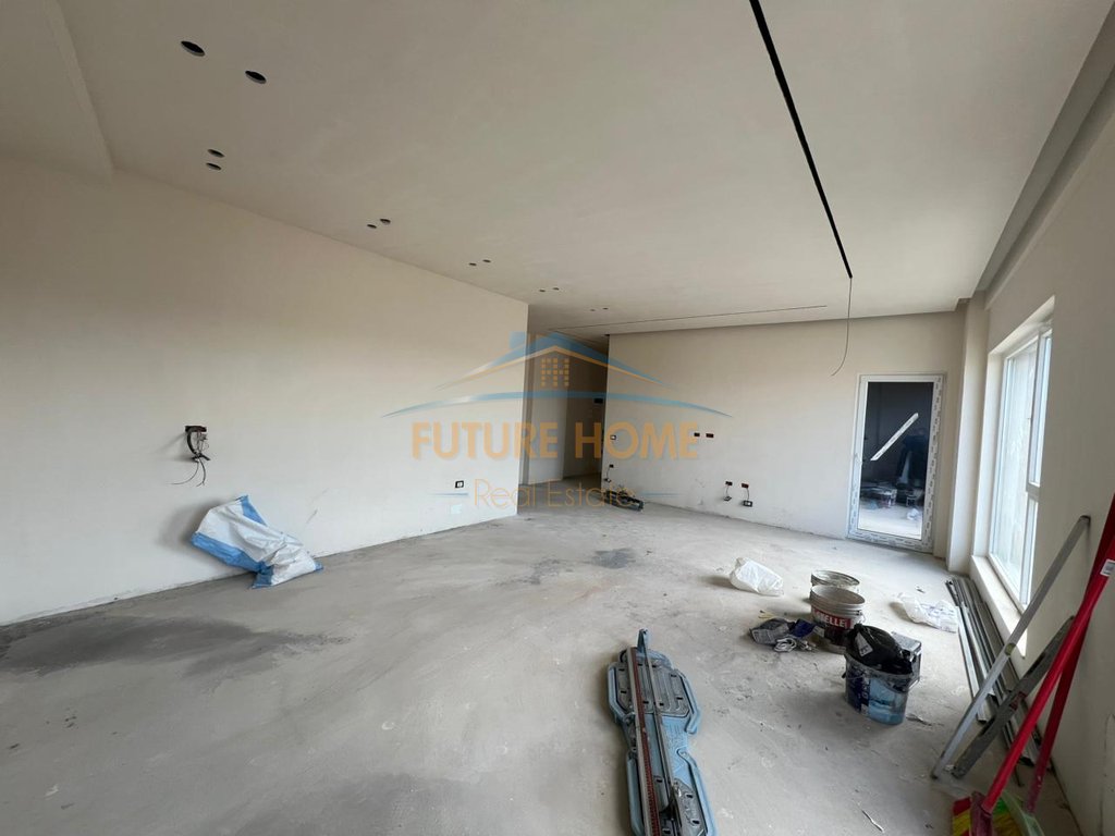 Shitet Apartament 2+1+2, Rruga Jordan Misja, Tiranë