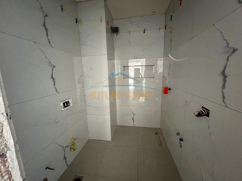 Shitet Apartament 2+1+2, Rruga Jordan Misja, Tiranë