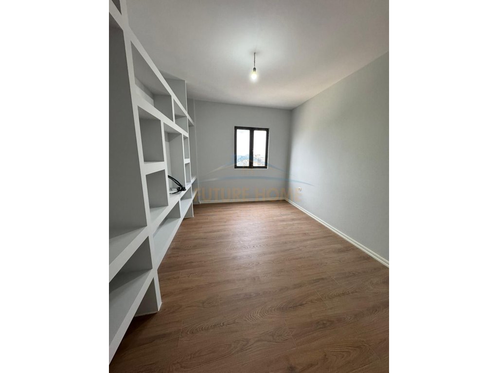 For sale, Apartment 2+1+2, Shefqet Kuka Street, Fresk