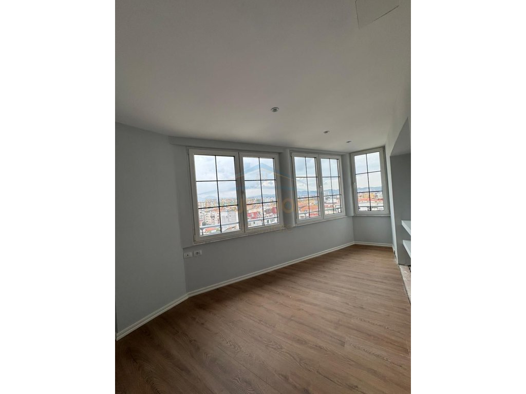 For sale, Apartment 2+1+2, Shefqet Kuka Street, Fresk