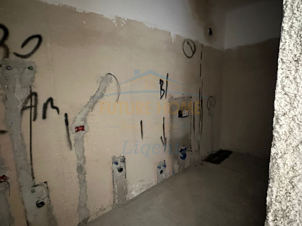 For sale, 2+1+2 Apartment, '' Splendor '' Residence, Porcelan.