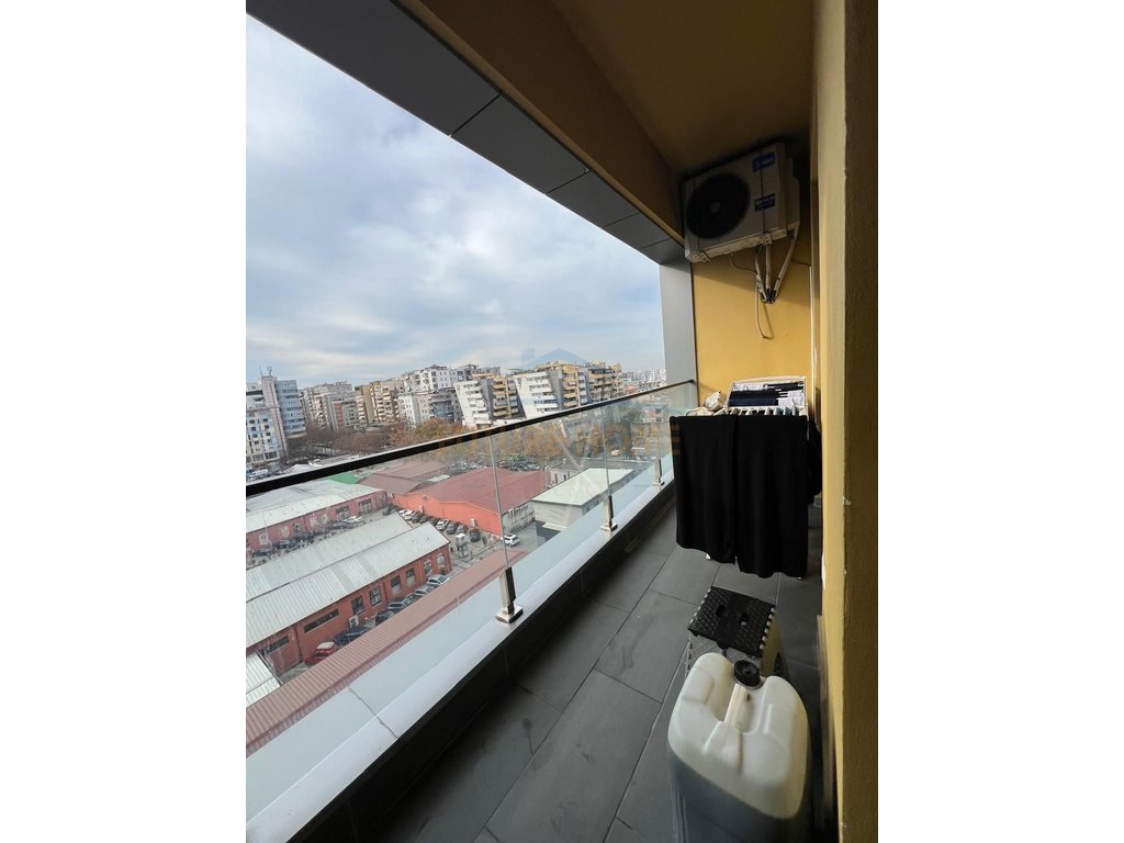 Shitet, Apartament 2+1+2, Square 21, Rruga e Kavajës